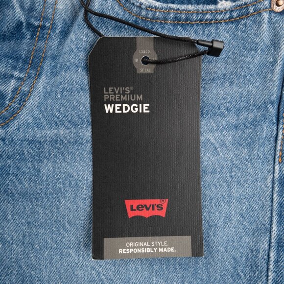 NEW LEVI'S Premium Wedgie high rise jeans size 24 - Picture 2 of 12